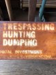 画像3: Vintage NO TRESPASSING HUNTING DUMPING Sign (A060) (3)