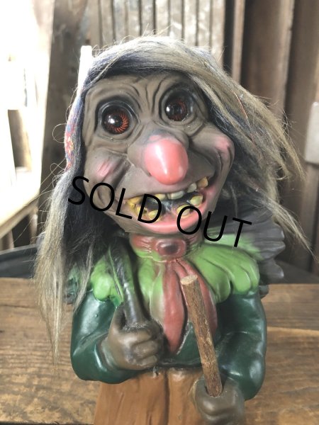 画像9: 60s Vintage Heico Troll Carrying Firewood Nodder Bobble Head (A076) (9)
