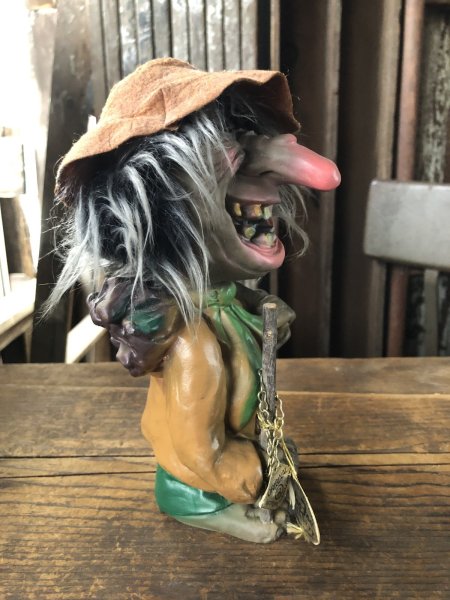 画像2: 60s Vintage Heico Troll Carrying Firewood Nodder Bobble Head (A080) (2)