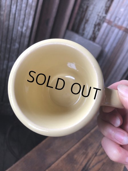 画像2: Vintage Heavy Ceramic Mug Yellow (A114) (2)