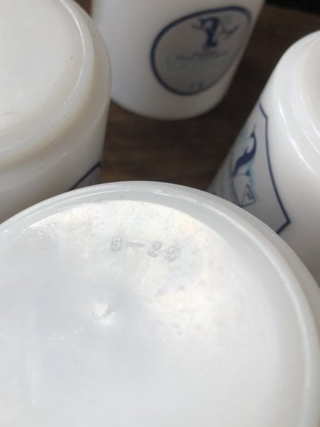 画像6: Vintage OMCO Milkglass Mug Dolphin Set  (A115) (6)