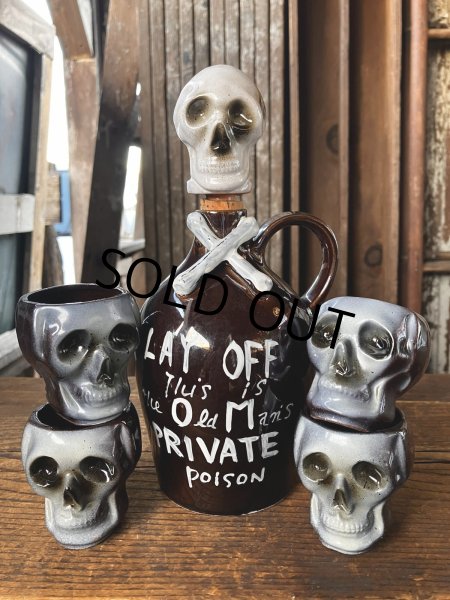 画像32: 50s Vintage SKULL " LAY OFF " Poison Decanter Bottle w/Shot Glass (B619) (32)