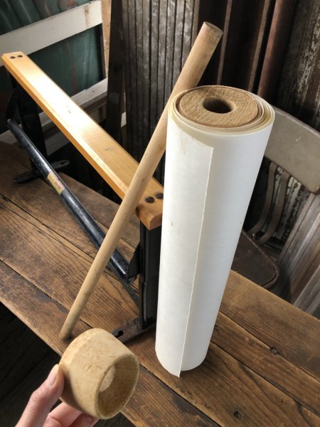 画像14: Vintage General Store Counter Top Paper Roll Holder Cutter Dispenser (A123)  (14)