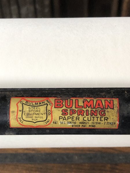 画像2: Vintage General Store Counter Top Paper Roll Holder Cutter Dispenser (A123)  (2)