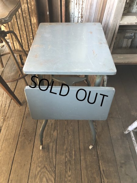 画像2: Vintage U.S.A Industrial Typewriter Tables on Casters (A134) (2)