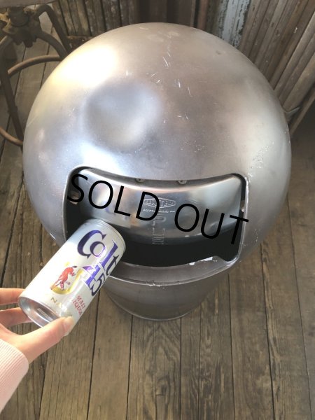 画像2: Vintage UNITED Pennsylvania Industrial Dome Top Torpedo Trash Can (A135) (2)