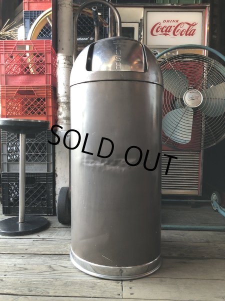 画像18: Vintage UNITED Pennsylvania Industrial Dome Top Torpedo Trash Can (A135) (18)