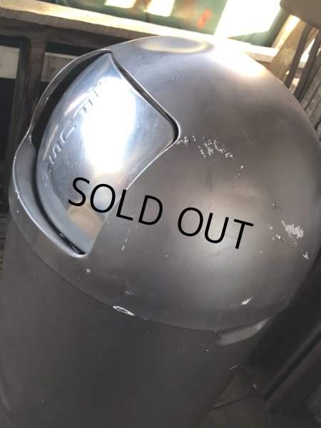 画像8: Vintage UNITED Pennsylvania Industrial Dome Top Torpedo Trash Can (A135) (8)