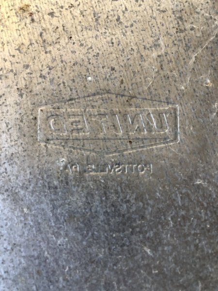 画像15: Vintage UNITED Pennsylvania Industrial Dome Top Torpedo Trash Can (A135) (15)