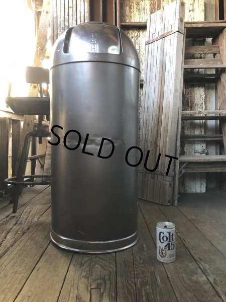 画像1: Vintage UNITED Pennsylvania Industrial Dome Top Torpedo Trash Can (A135) (1)