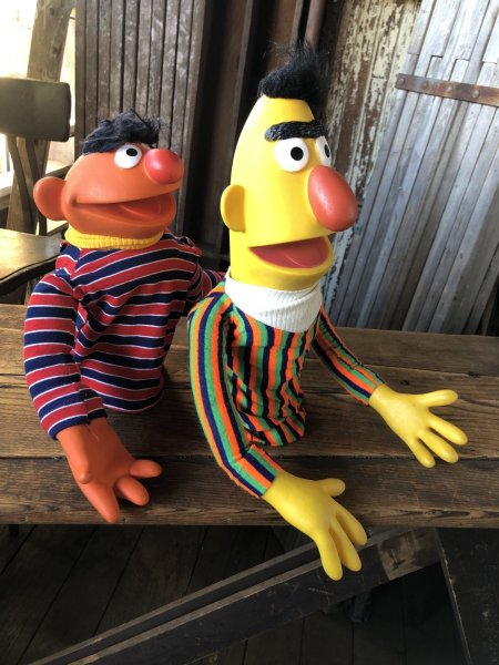 画像4: 70s Vintage Sesame Street Ernie and Bert Hand Puppet Doll SET (A209) (4)