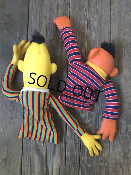 画像9: 70s Vintage Sesame Street Ernie and Bert Hand Puppet Doll SET (A209) (9)