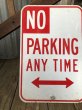 画像4: Vintage Road Sign NO PARKING ANY TIME (A217) (4)