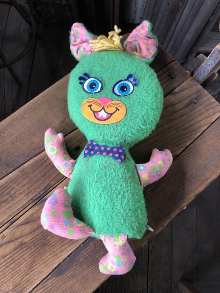 画像11: 60s Vintage Rascal Rabbit Pull String Plush Doll by Mattel (A223) (11)