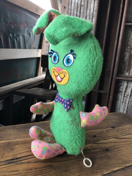 画像4: 60s Vintage Rascal Rabbit Pull String Plush Doll by Mattel (A223) (4)