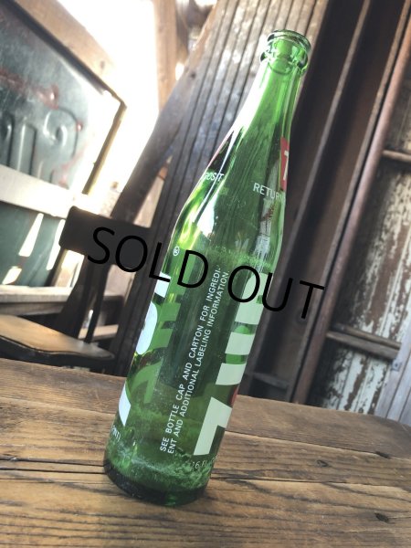 画像2: 70s Vintage 7UP Soda Green Glass Bottle 16FL OZ (A233)  (2)