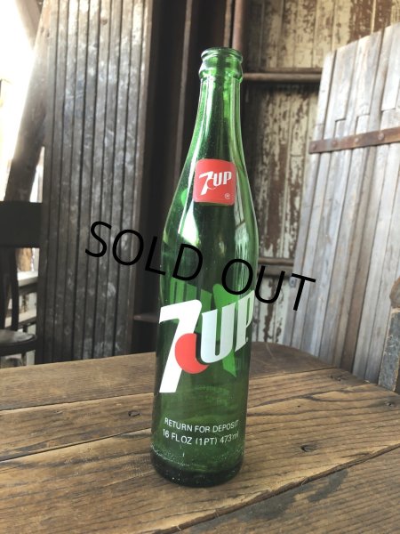 画像1: 70s Vintage 7UP Soda Green Glass Bottle 16FL OZ (A230)  (1)