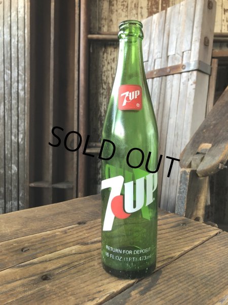 画像1: 70s Vintage 7UP Soda Green Glass Bottle 16FL OZ (A231)  (1)