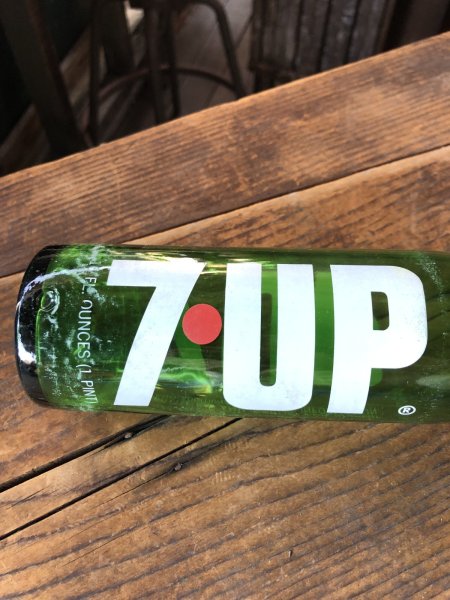 画像8: 70s Vintage 7UP Soda Green Glass Bottle 16FL OZ (A233)  (8)