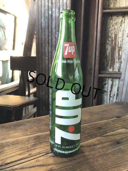 画像1: 70s Vintage 7UP Soda Green Glass Bottle 16FL OZ (A232)  (1)
