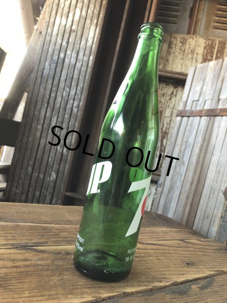 画像2: 70s Vintage 7UP Soda Green Glass Bottle 16FL OZ (A229)  (2)