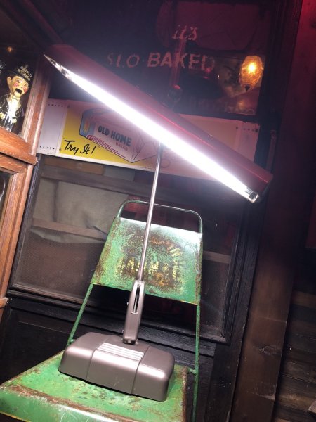画像18: Vintage Dazor Floating Fixture Drafting Industrial Work Lamp (A288) (18)