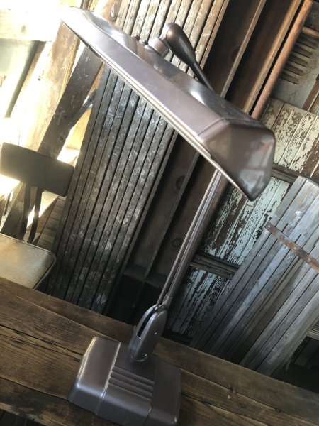 画像15: Vintage Dazor Floating Fixture Drafting Industrial Work Lamp (A288) (15)