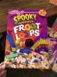 画像1: 00s Vintage Kellogg's Cereal Box FROOT LOOPS Spooky Marshallow (A306) (1)