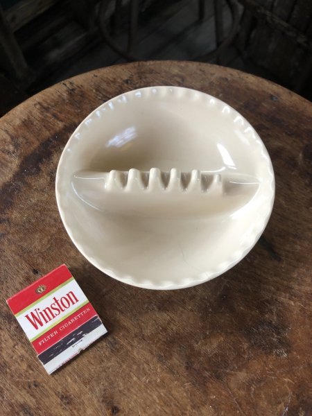 画像1: Vintage MCM Melamine Ashtray Off-white (A345)  (1)