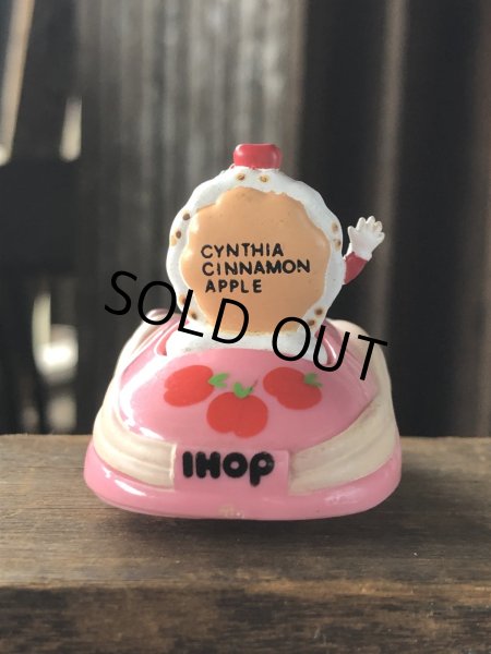 画像3: 90s Vintage IHOP Pancake Kids Meal Toy Pull-Back Car Cynthia Cinnamon Apple (A368) (3)
