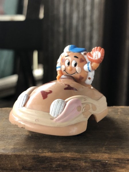 画像1: 90s Vintage IHOP Pancake Kids Meal Toy Pull-Back Car Chocolate Chip Charlie (A367) (1)
