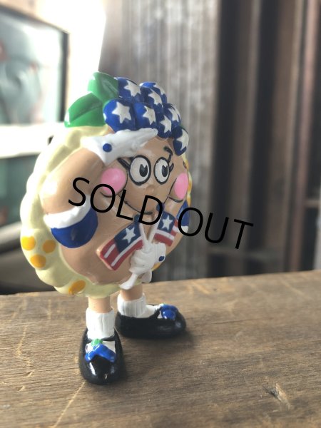 画像4: 90s Vintage IHOP Pancake Kids Meal Toy PVC Bonnie Blueberry (A378) (4)