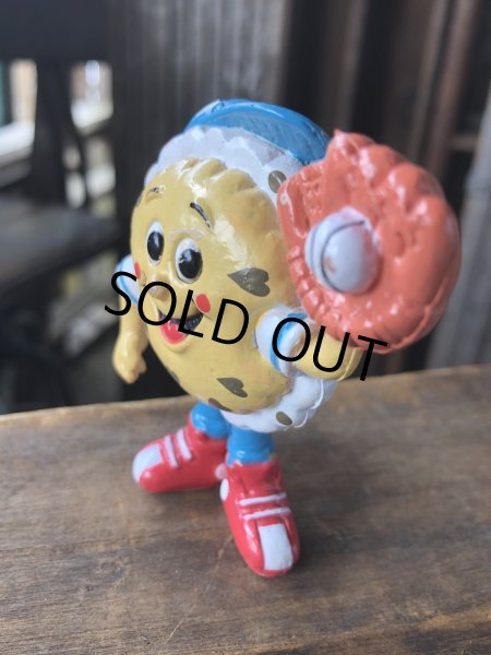 画像2: 90s Vintage IHOP Pancake Kids Meal Toy PVC Chocolate Chip Charlie (A373) (2)
