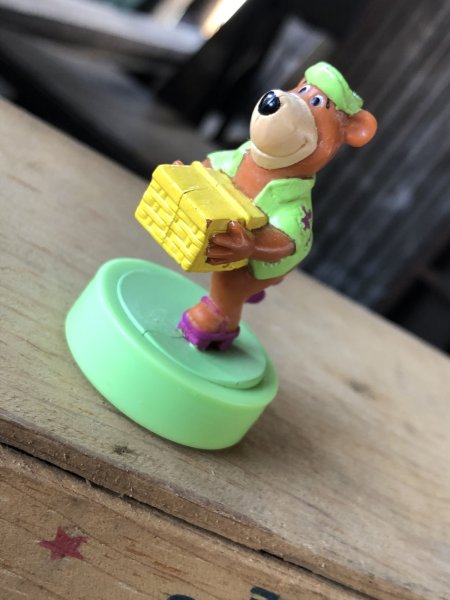 画像4: 90s Vintage Wendy's Hanna Barbera Meal Toy Summer Gliders Yogi Bear (A384) (4)