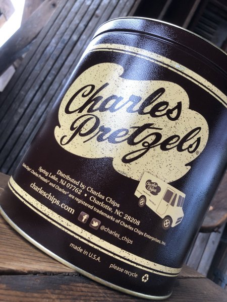 画像7: Charles Chips Advertising Pretzels Tin Can (A395) (7)