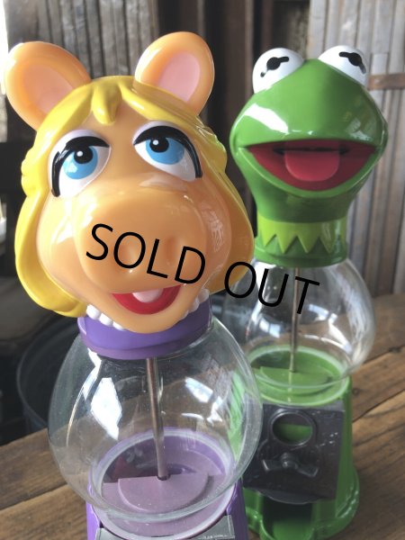 画像10: 00s The Muppet Show Kermit the Frog and Miss Piggy Gumball Machines (A400) (10)