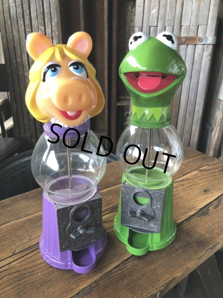画像1: 00s The Muppet Show Kermit the Frog and Miss Piggy Gumball Machines (A400) (1)