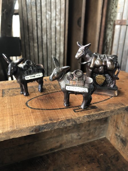 画像1: Vintage Japan Cast Metal Souvenir Donkey SET (A470)   (1)