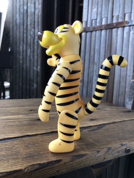 画像2: Vintage Disney Winnie The Pooh Tigger Vinyl Doll (A484) (2)
