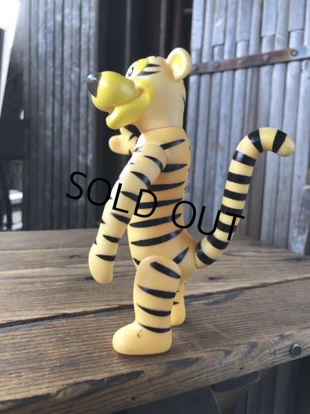 画像2: Vintage Disney Winnie The Pooh Tigger Vinyl Doll (A484) (2)