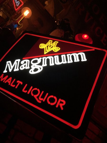 画像20: 80s Vintage Miller Brewing Co MAGNUM Malt Liquor Beer Lighted Store Display Sign (A523)  (20)