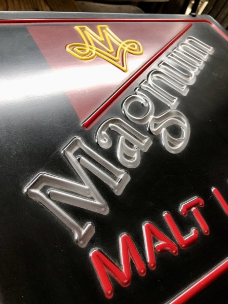 画像8: 80s Vintage Miller Brewing Co MAGNUM Malt Liquor Beer Lighted Store Display Sign (A523)  (8)