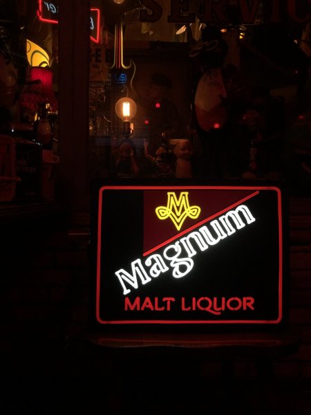 画像24: 80s Vintage Miller Brewing Co MAGNUM Malt Liquor Beer Lighted Store Display Sign (A523)  (24)
