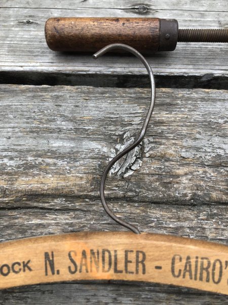 画像2: Vintage USA Advertising Wood Hanger N.SANDLER CAIRO'S TAILOR (A597) (2)