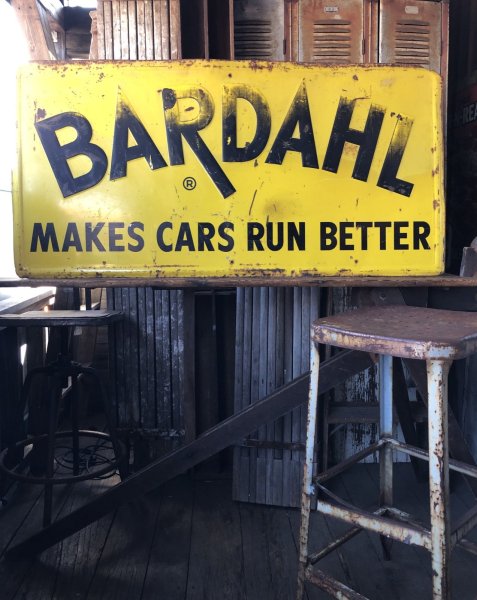 画像1: RARE! 50s Vintage Bardahl Motor Oil Makes Cars Run Better Store Display Sign HTF!!! (A629)  (1)