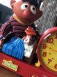 画像14: 70s Vintage Sesame Street Ernie Alarm Clock AM Radio (A703) (14)