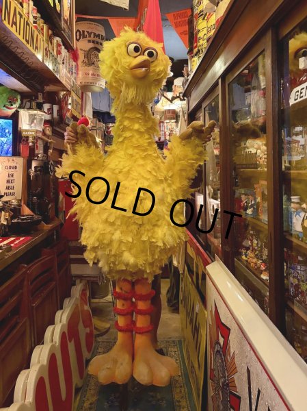 画像1: Vintage Advertising Sesame Street Big Bird Store Display Life size Statue RARE! Hard to Find! (A768) (1)