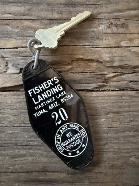 画像1: Vintage Motel Key FISHER'S LANDING #20 (A832) (1)