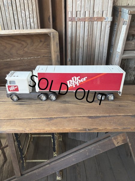 画像1: 90s Nylint Dr.Pepper Advertising Pressed Steel Truck and Trailer (A846) (1)