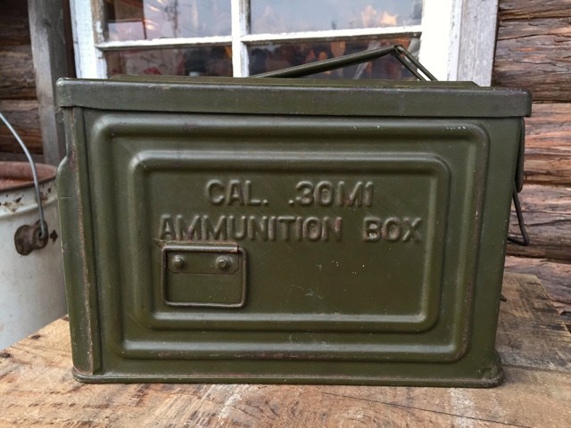 Vintage US Military Metal Ammo Box DJ   toys Antique Mall